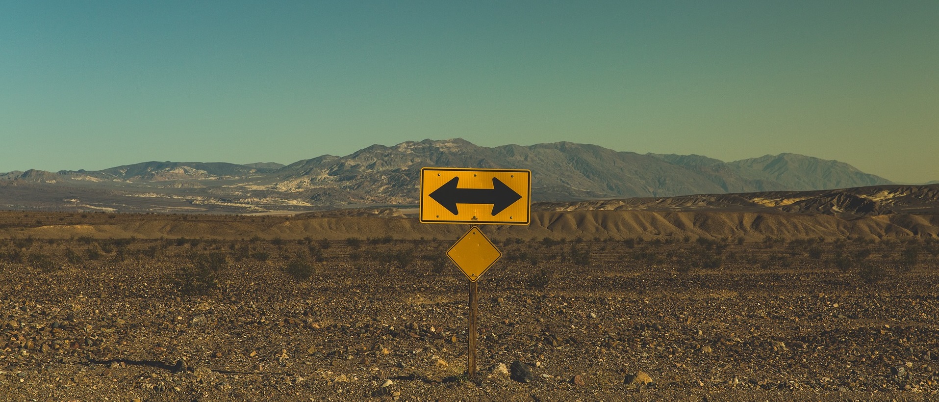 arrow street sign